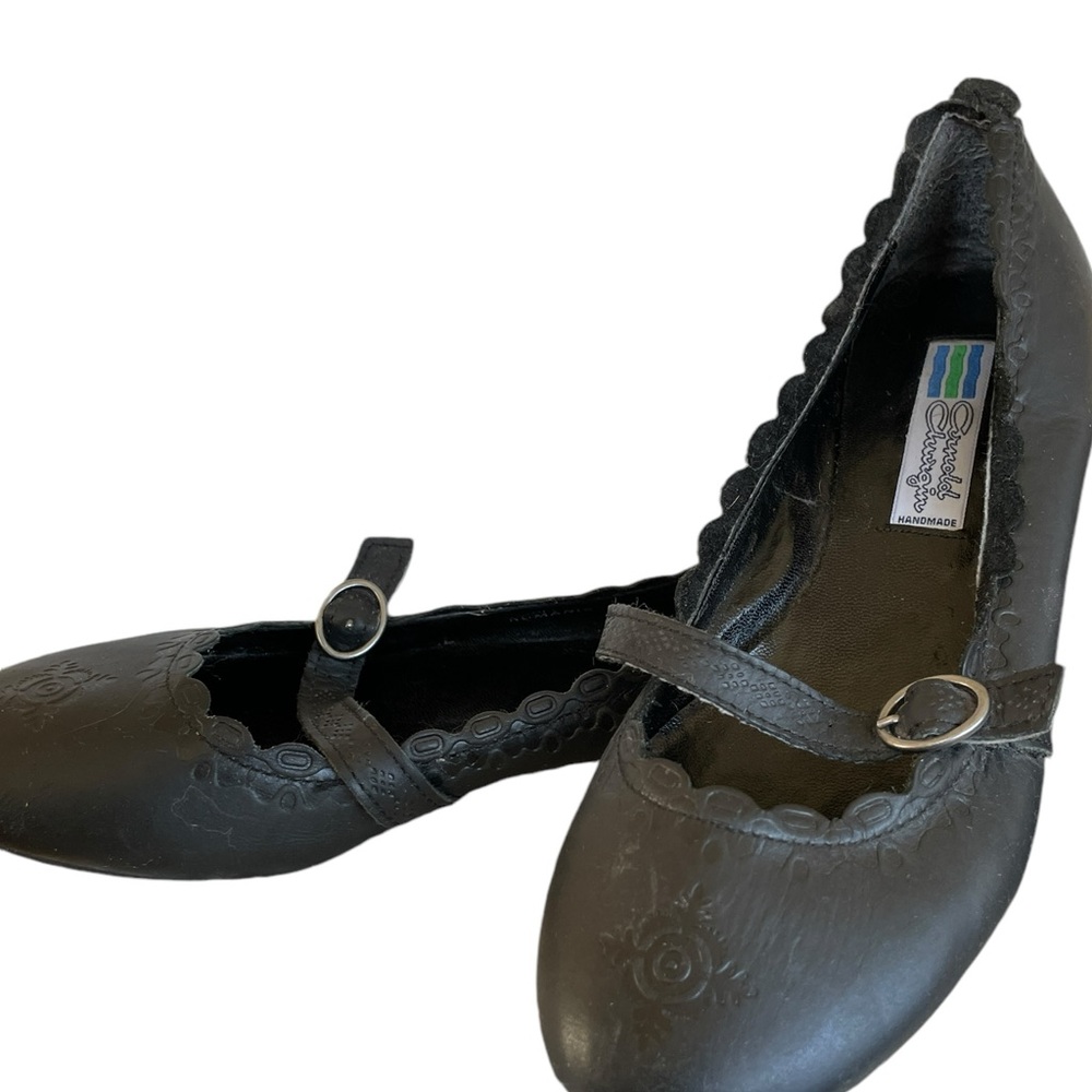 Arnold Churgen Leather Shoes Size 36
